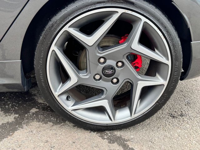 2018 FORD FIESTA 1.5T EcoBoost ST-3 Hatchback 5dr Petrol Manual Euro 6 (200 ps) - Photo 9