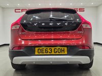 USED 2014 63 VOLVO V40 CROSS COUNTRY 1.6 D2 Lux Hatchback 5dr Diesel Powershift Euro 5 (s/s) (115 ps) 