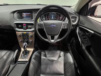 USED 2014 63 VOLVO V40 CROSS COUNTRY 1.6 D2 Lux Hatchback 5dr Diesel Powershift Euro 5 (s/s) (115 ps) 
