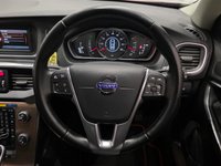 USED 2014 63 VOLVO V40 CROSS COUNTRY 1.6 D2 Lux Hatchback 5dr Diesel Powershift Euro 5 (s/s) (115 ps) 