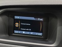 USED 2014 63 VOLVO V40 CROSS COUNTRY 1.6 D2 Lux Hatchback 5dr Diesel Powershift Euro 5 (s/s) (115 ps) 