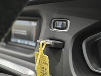 USED 2014 63 VOLVO V40 CROSS COUNTRY 1.6 D2 Lux Hatchback 5dr Diesel Powershift Euro 5 (s/s) (115 ps) 
