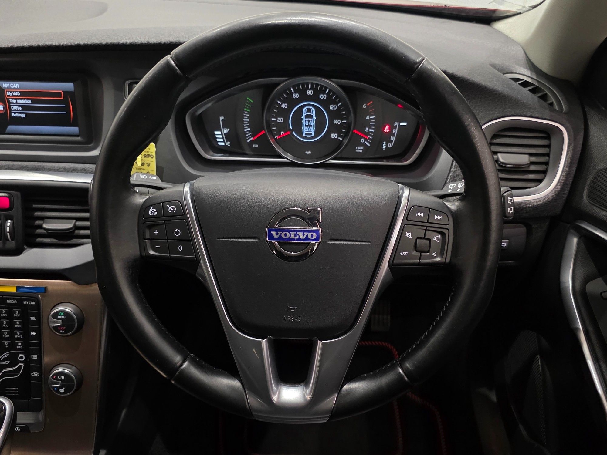 2014 Volvo V40 thumbnail 24