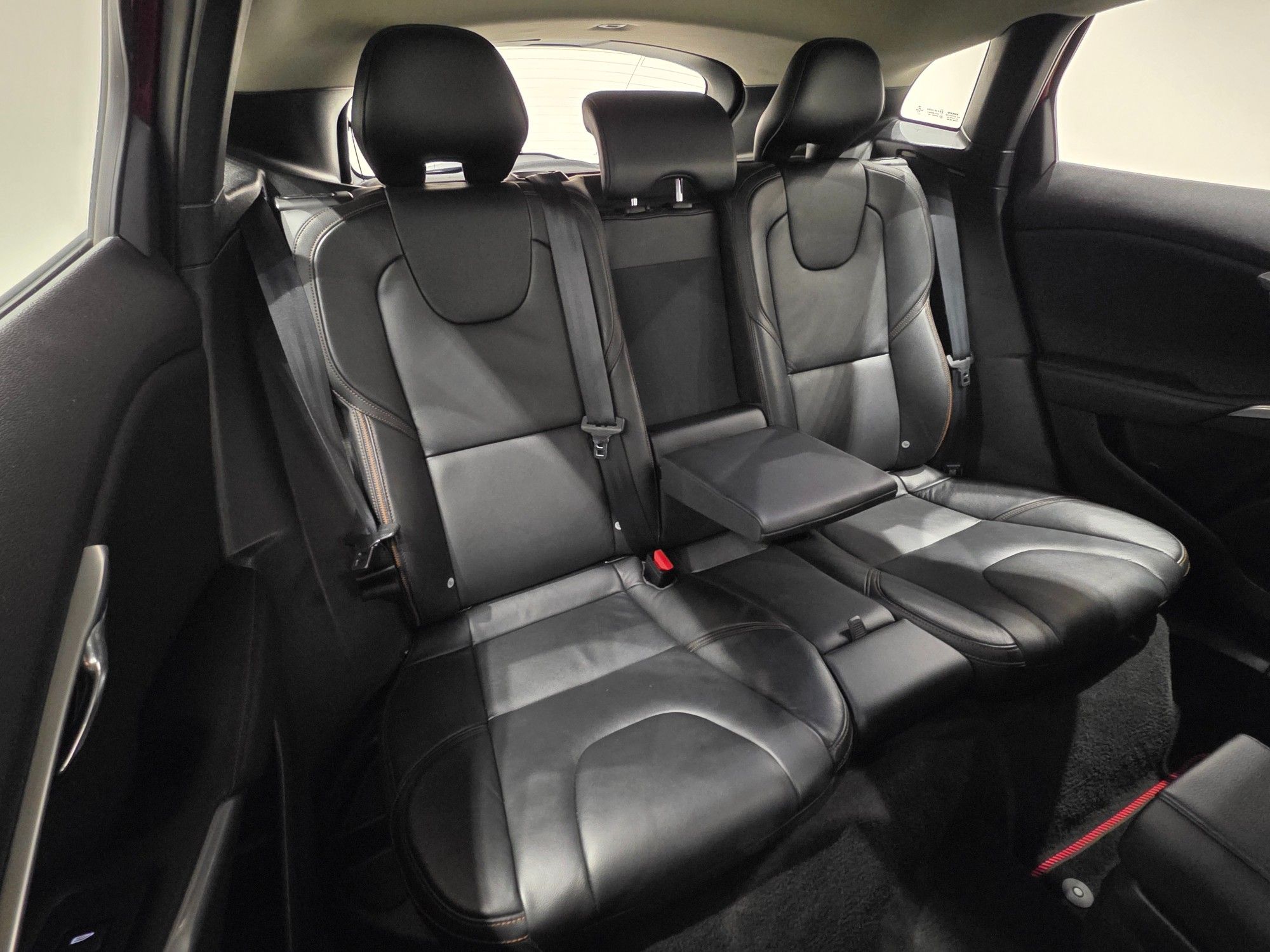 2014 Volvo V40 thumbnail 5