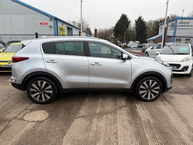 2016 KIA SPORTAGE 1.7 CRDi 3 SUV 5dr Diesel Manual Euro 6 (s/s) (114 bhp) - Photo 2