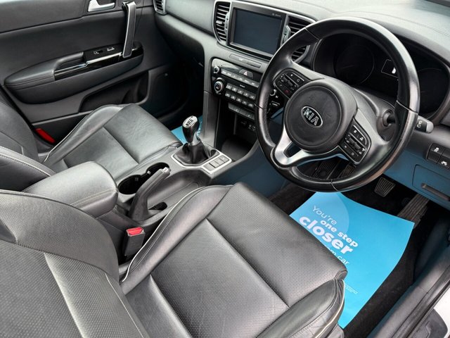 2016 KIA SPORTAGE 1.7 CRDi 3 SUV 5dr Diesel Manual Euro 6 (s/s) (114 bhp) - Photo 8