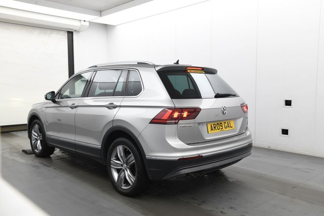 2018 VOLKSWAGEN TIGUAN - Photo 3