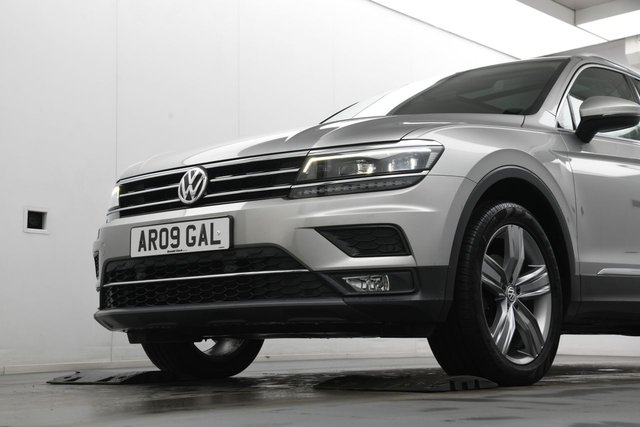 2018 VOLKSWAGEN TIGUAN - Photo 5