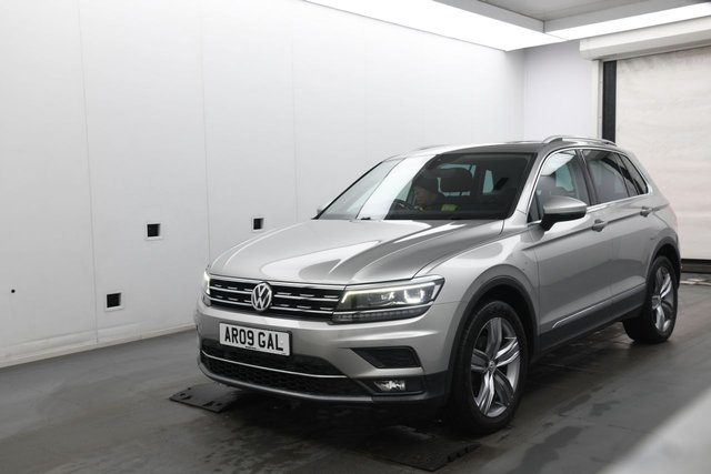 2018 VOLKSWAGEN TIGUAN - Photo 2