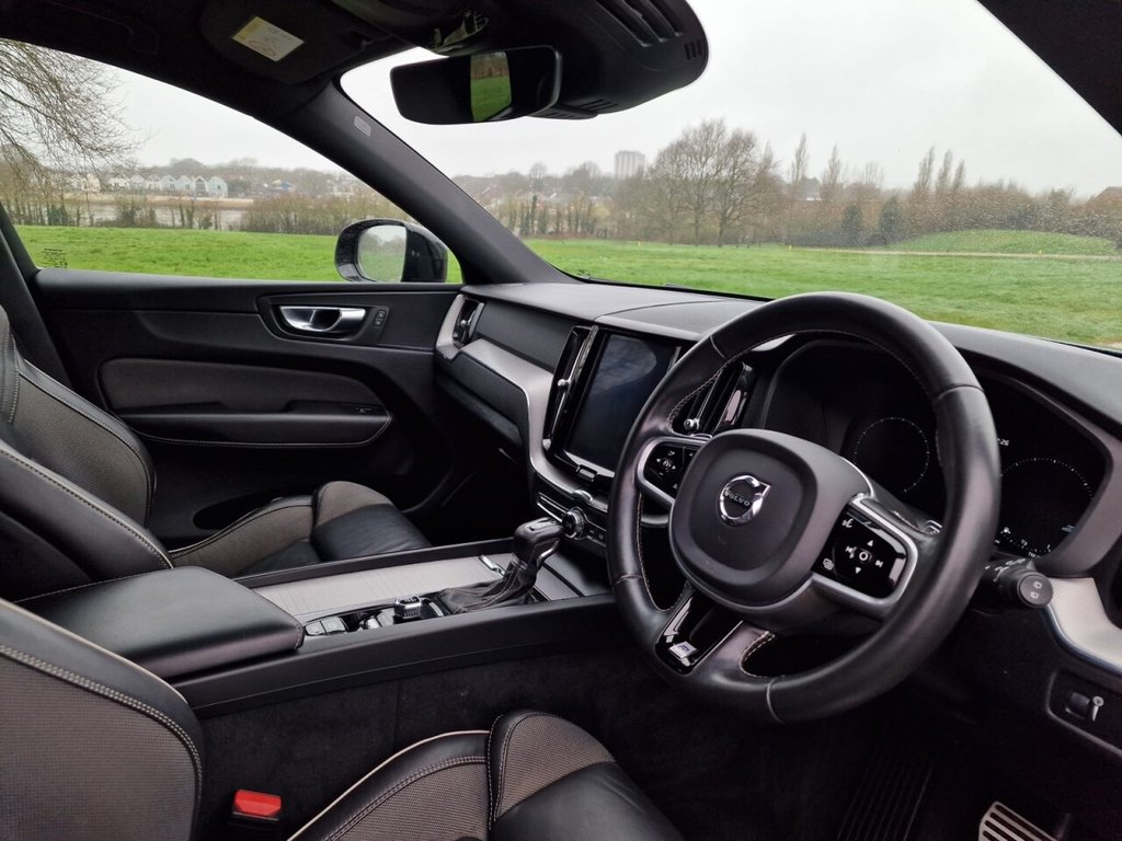 USED 2020 69 VOLVO XC60 2.0 D4 R-Design SUV 5dr Diesel Auto Euro 6 (s/s) (190 ps) FINANCE AVAILABLE