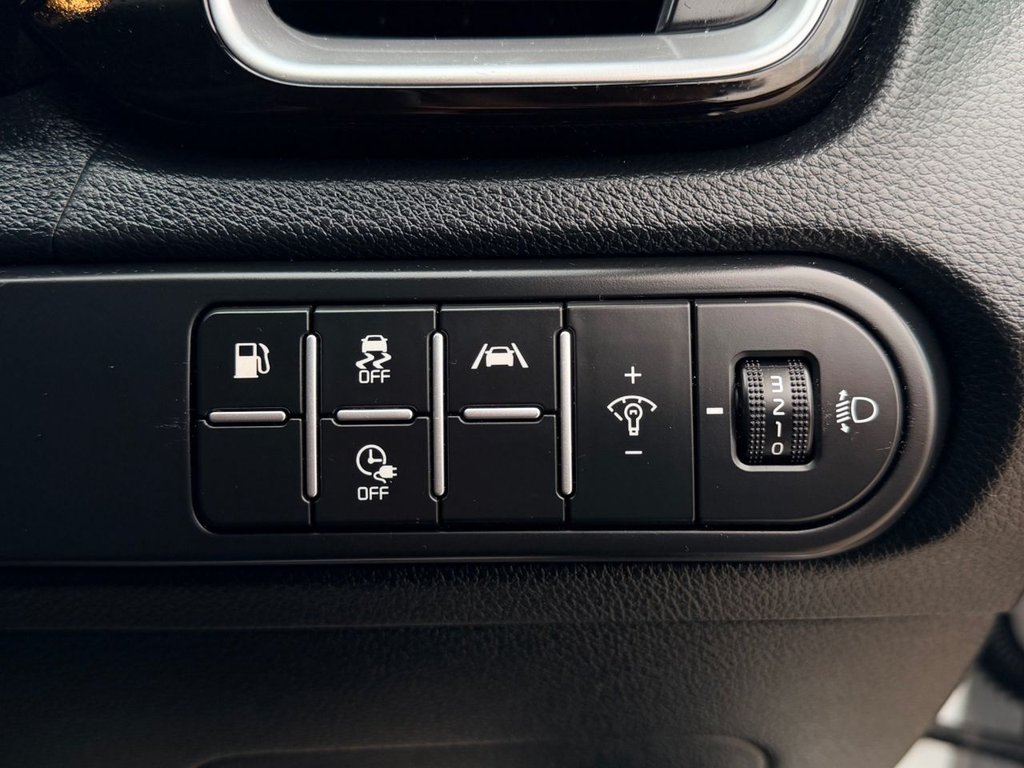 USED 2023 23 KIA XCEED 1.6 GDi 8.9kWh 3 SUV 5dr Petrol Plug-in Hybrid DCT Euro 6 (s/s) (139 bhp) 1 Owner|Adaptive Cruise|Camera|SatNav|Heated Seats|Apple CarPlay/Android Auto|