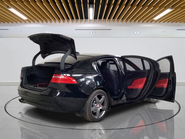 2017 Jaguar Xe 2L R-Sport 4dr - Photo 10