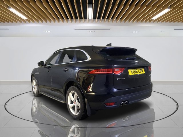 2018 Jaguar F-Pace 2L Prestige 5dr - Photo 5