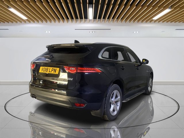 2018 Jaguar F-Pace 2L Prestige 5dr - Photo 7