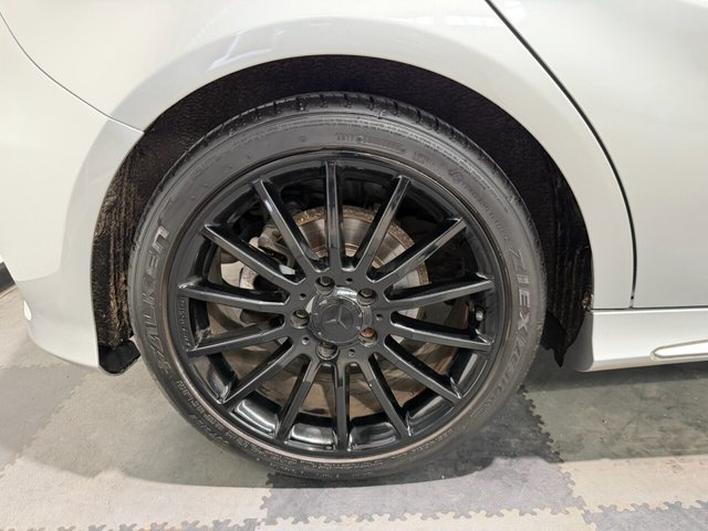 2014 MERCEDES-BENZ A-CLASS 1.5 A180 CDI AMG Sport Hatchback 5dr Diesel 7G-DCT Euro 5 (s/s) (109 ps) - Photo 11