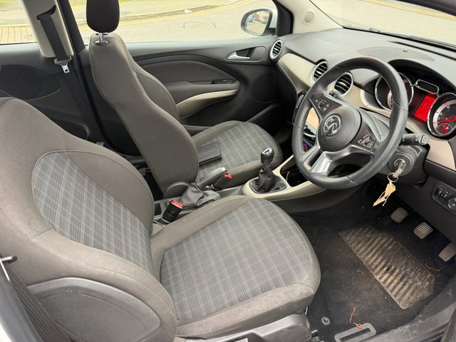 2014 Vauxhall Adam 1.2L Glam 3dr - Photo 11