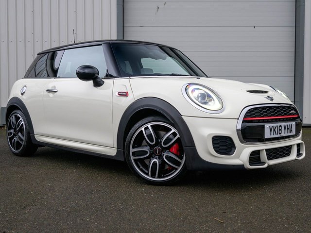 2018 MINI HATCH