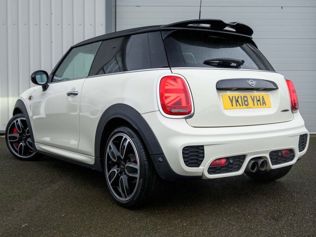 2018 MINI HATCH 2018 2.0 John Cooper Works Hatchback 3dr Petrol Auto 8 Spd Euro 6 (s/s) (231 ps) - Photo 2