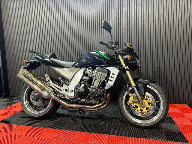 View our KAWASAKI Z1000