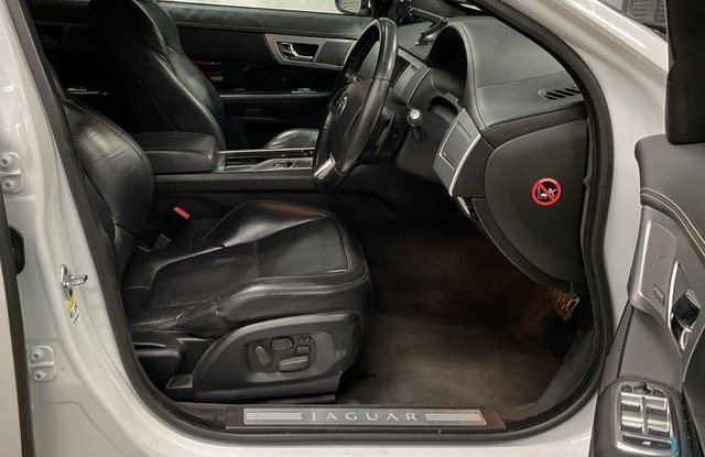 2013 Jaguar Xf 3L Portfolio 5dr - Photo 10