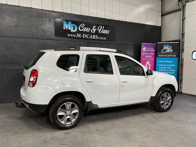 2016 DACIA DUSTER 1.5 dCi Laureate SUV 5dr Diesel Manual 4WD Euro 6 (s/s) (110 ps) - Photo 5