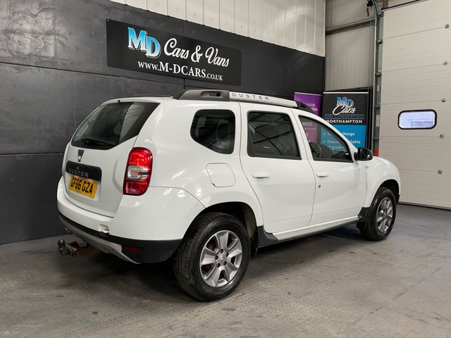 2016 DACIA DUSTER 1.5 dCi Laureate SUV 5dr Diesel Manual 4WD Euro 6 (s/s) (110 ps) - Photo 6
