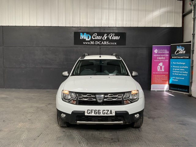 2016 DACIA DUSTER 1.5 dCi Laureate SUV 5dr Diesel Manual 4WD Euro 6 (s/s) (110 ps) - Photo 12