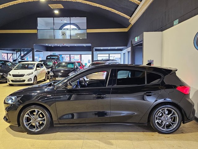 2020 Ford Focus 1L St-Line 5dr - Photo 5