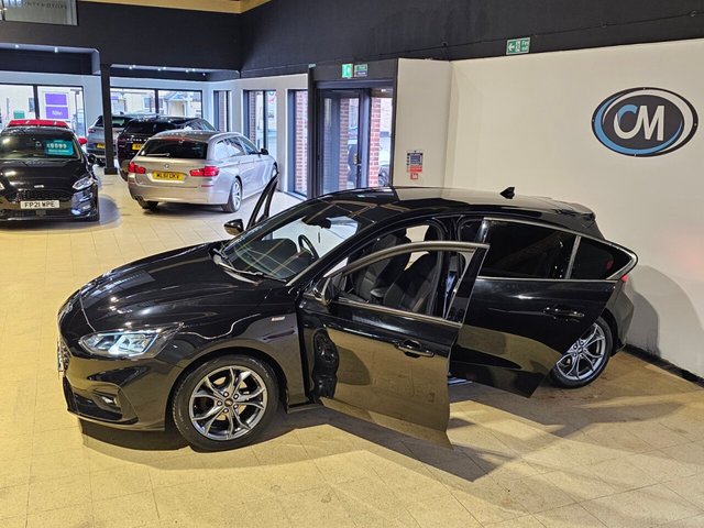 2020 Ford Focus 1L St-Line 5dr - Photo 7