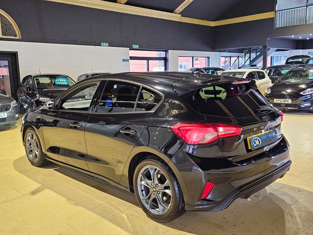 2020 Ford Focus 1L St-Line 5dr - Photo 12