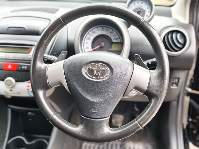 2014 TOYOTA AYGO - Photo 3