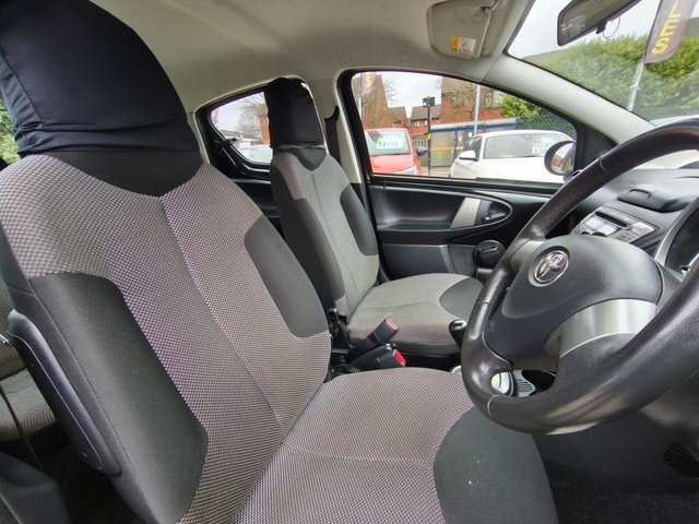 2014 TOYOTA AYGO - Photo 10