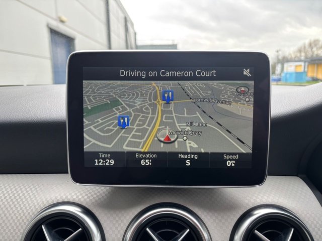 2016 MERCEDES-BENZ A-CLASS 1.5 A180d Sport (Executive) Hatchback 5dr Diesel Manual Euro 6 (s/s) (109 ps) - Photo 4