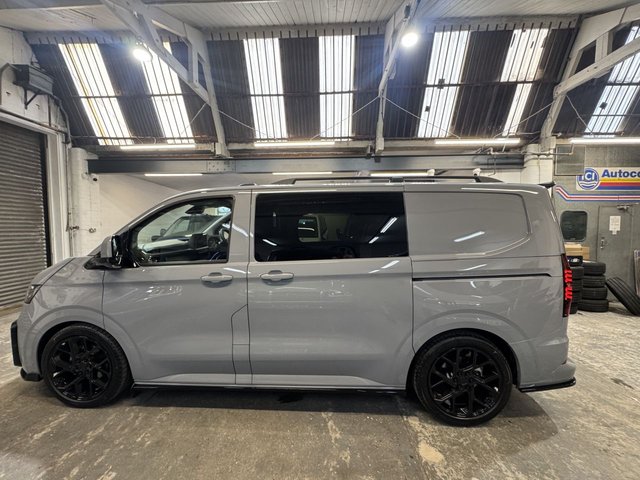 2025 VOLKSWAGEN TRANSPORTER - Photo 5