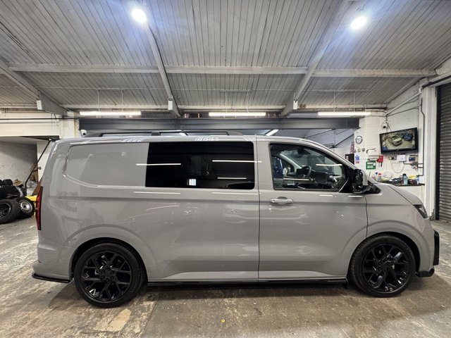 2025 VOLKSWAGEN TRANSPORTER - Photo 9