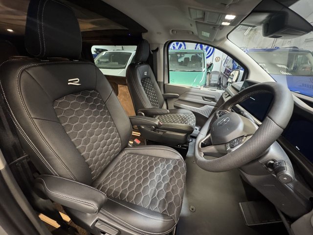 2025 VOLKSWAGEN TRANSPORTER - Photo 12