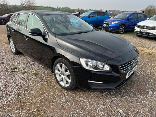 2017 VOLVO V60 - Photo 6