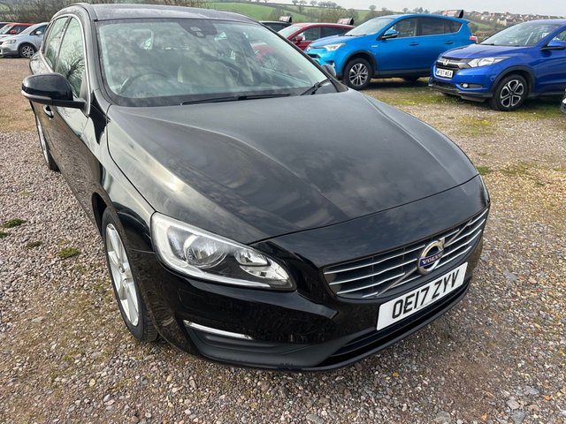 2017 VOLVO V60 - Photo 7