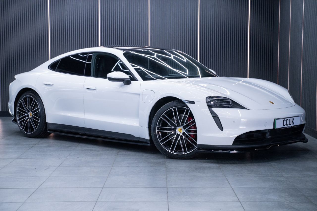 2021 PORSCHE TAYCAN