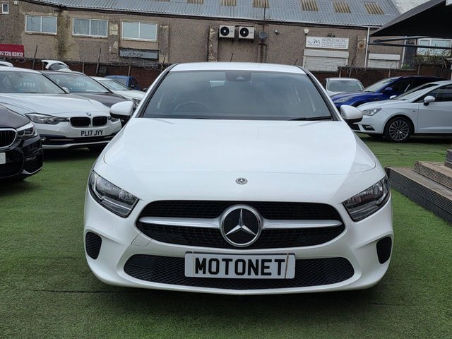 2020 MERCEDES-BENZ A-CLASS 1.5 A180d SE Hatchback 5dr Diesel Manual Euro 6 (s/s) (116 ps) - Photo 4