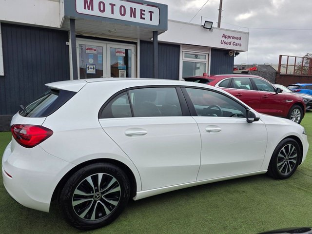 2020 MERCEDES-BENZ A-CLASS 1.5 A180d SE Hatchback 5dr Diesel Manual Euro 6 (s/s) (116 ps) - Photo 12