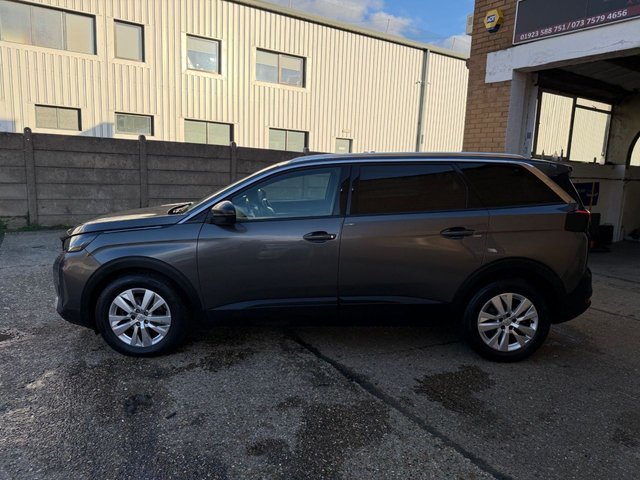 2023 Peugeot 5008 1.5L Allure Premium + 5dr - Photo 6