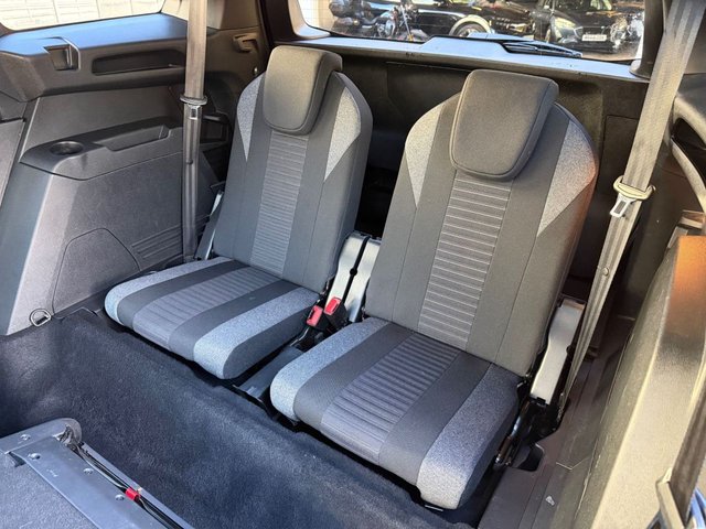 2023 Peugeot 5008 1.5L Allure Premium + 5dr - Photo 11