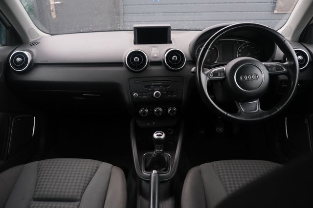 2010 AUDI A1 2010 1.6 TDI Sport Hatchback 3dr Diesel Manual Euro 5 (s/s) (105 ps) - Photo 12