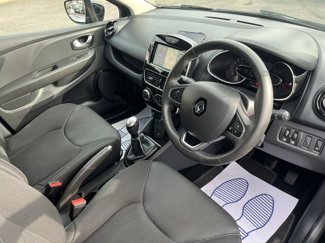 2019 RENAULT CLIO 0.9 TCe Iconic Hatchback 5dr Petrol Manual Euro 6 (s/s) (90 ps) - Photo 12