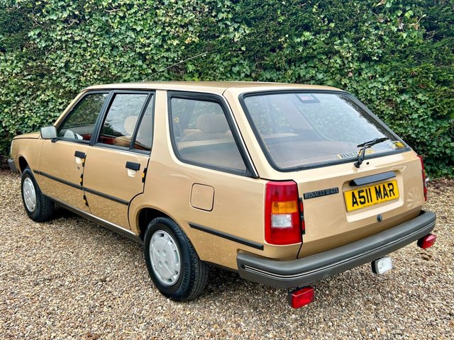 View our RENAULT 18