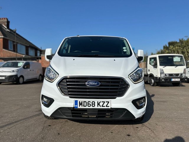 View our FORD TOURNEO CUSTOM