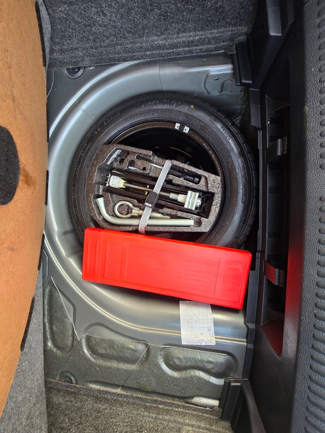 2013 VOLKSWAGEN POLO - Photo 3