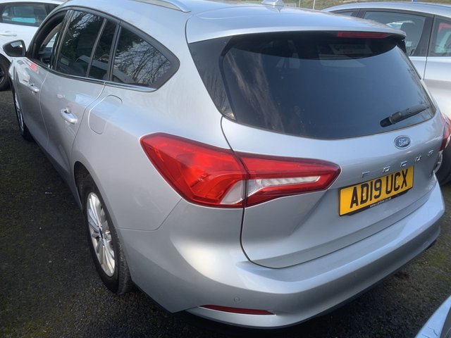 2019 FORD FOCUS 1.5 EcoBlue Titanium Estate 5dr Diesel Manual Euro 6 (s/s) (120 ps) - Photo 4