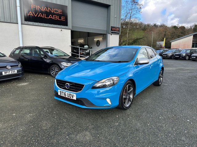 2016 VOLVO V40 2.0 D2 R-Design Nav Hatchback 5dr Diesel Manual Euro 6 (s/s) (120 ps) - Photo 3